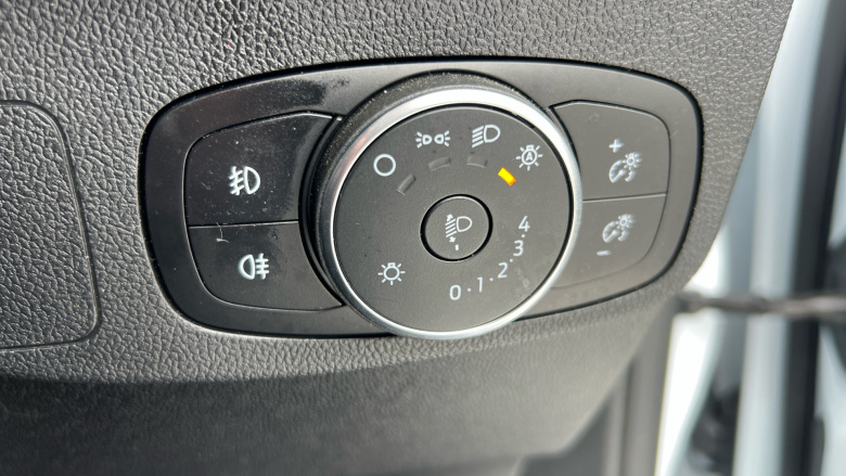 Ford Focus 1.0 EcoBoost Titanium 5dr Petrol Hatchback